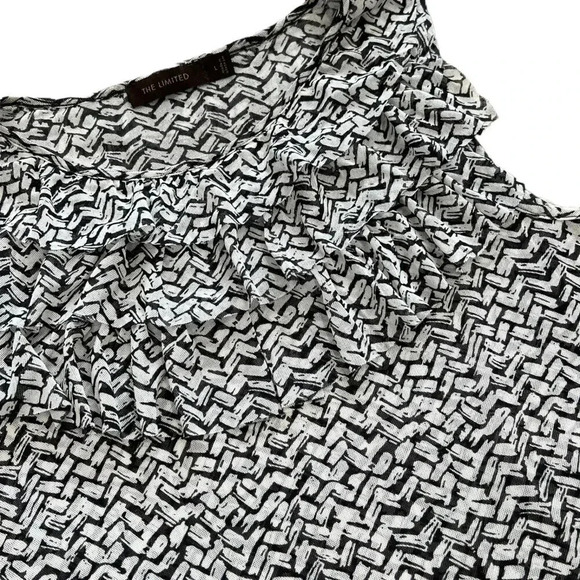 The Limited Chevron Ruffle Sleeveless Blouse L - Picture 2 of 3